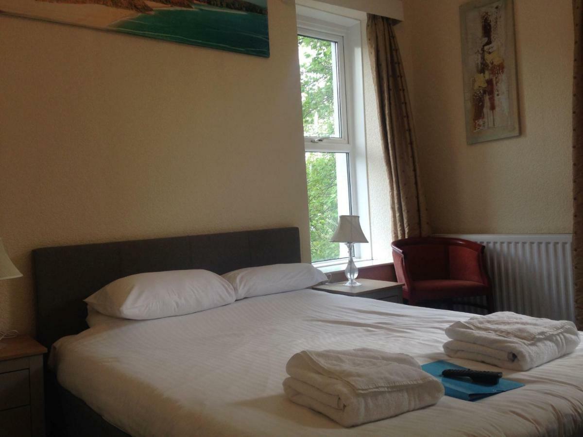 The Sherborne Lodge อิลฟราคูมบ์ ภายนอก รูปภาพ